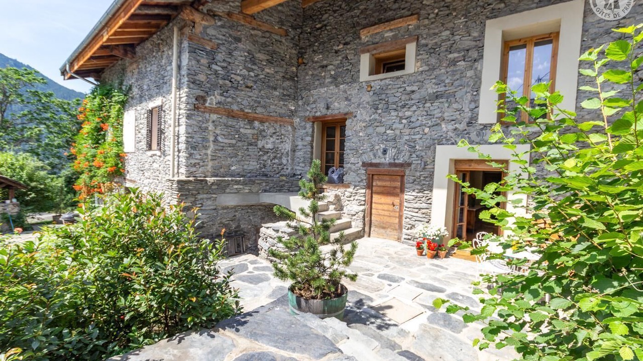 Photo of Outdoor in Seez