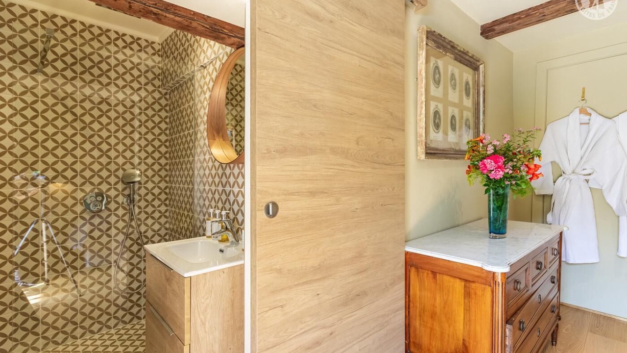 Photo of Bathroom in Seez