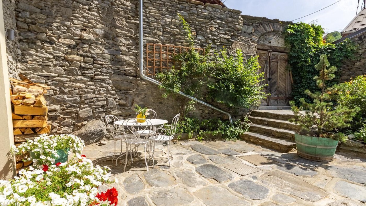 Photo of Outdoor in Seez