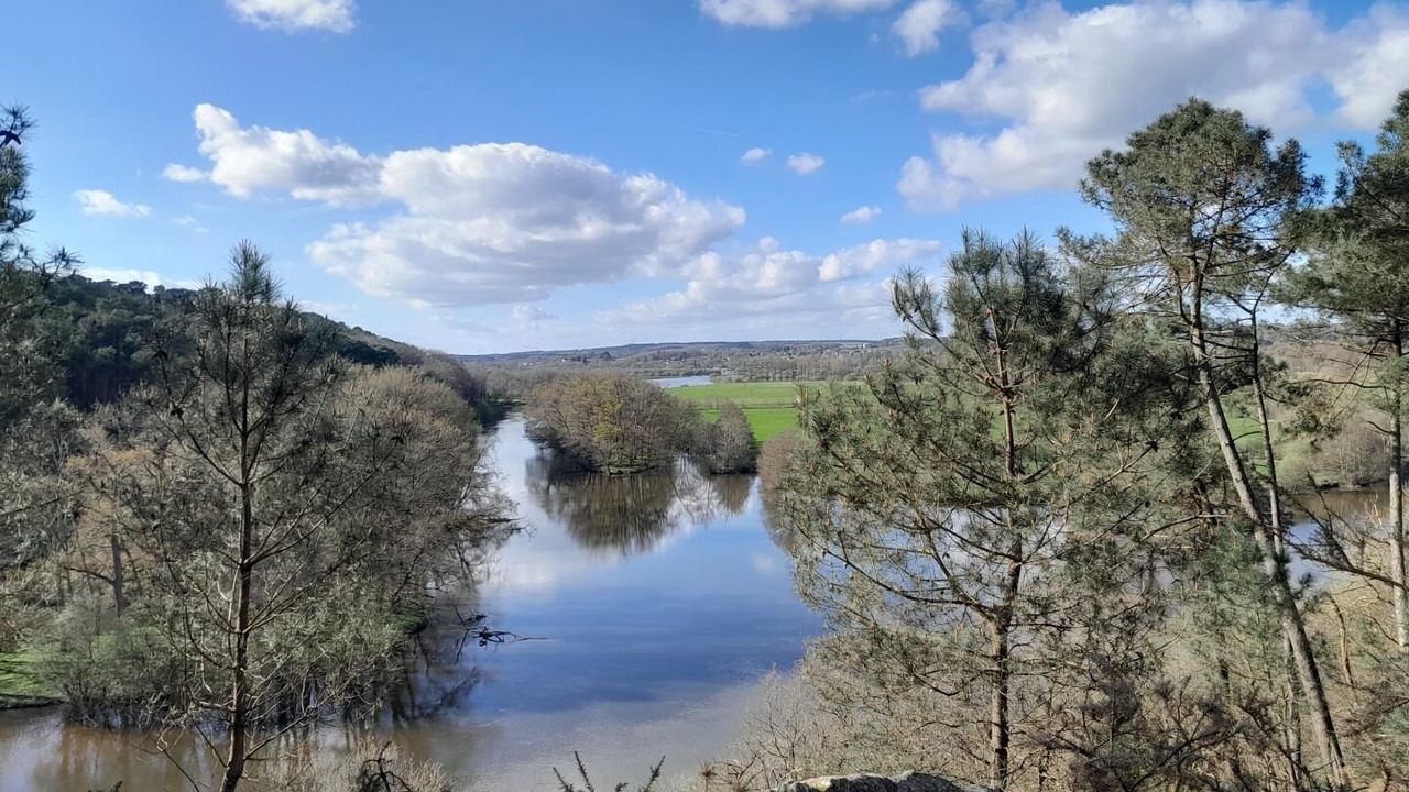 Photo of Others in Redon