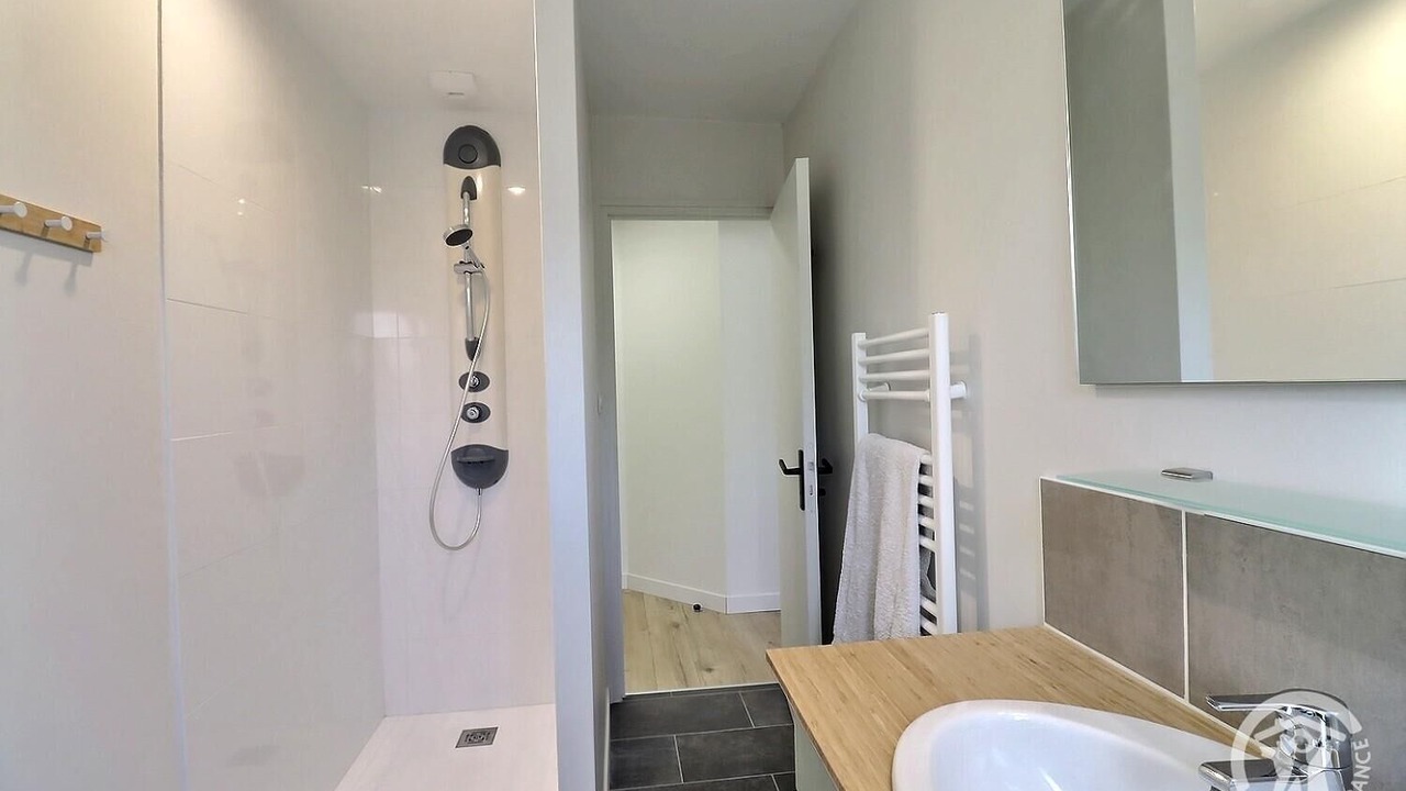 Photo of Bathroom in Redon