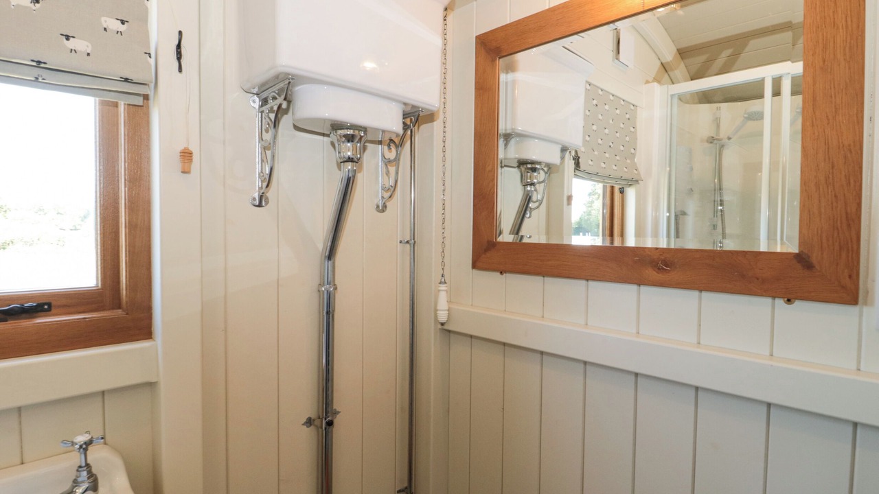 Photo of Bathroom in South Leigh