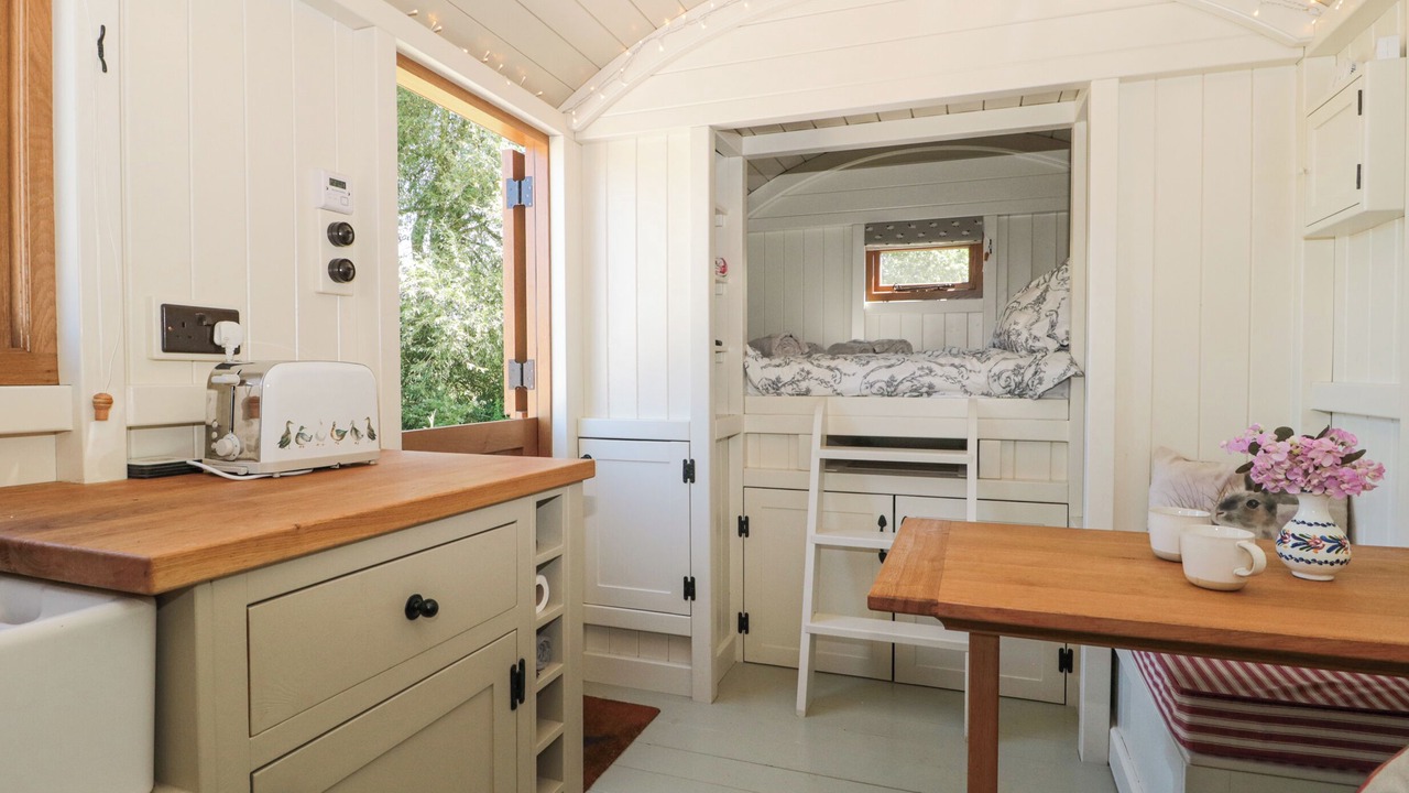 Photo of Bedroom in South Leigh