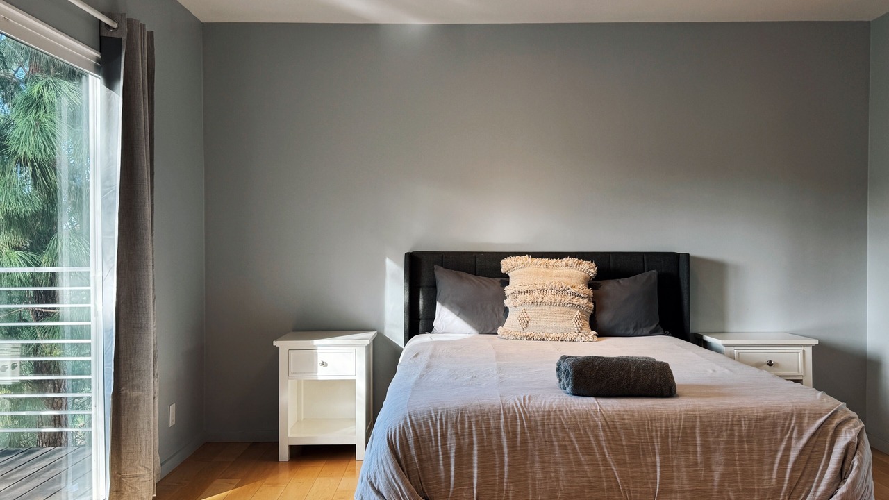 Photo of Bedroom in Hollywood Hills West