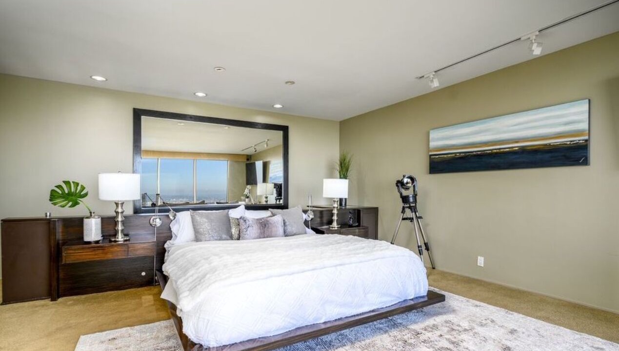 Photo of Bedroom in Hollywood Hills West