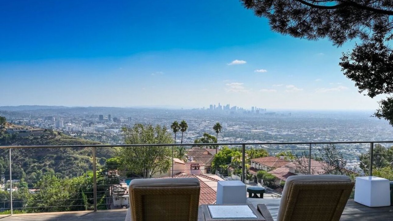 Photo of Outdoor in Hollywood Hills West