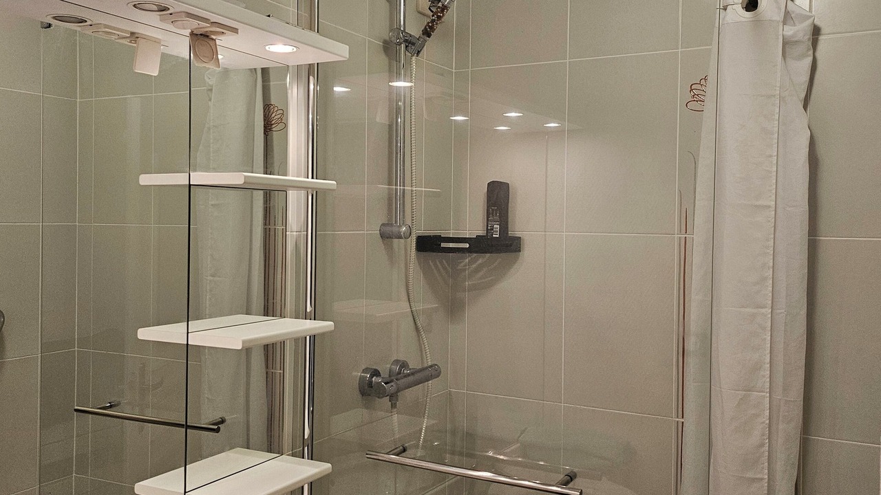 Photo of Bathroom in Faubourg North