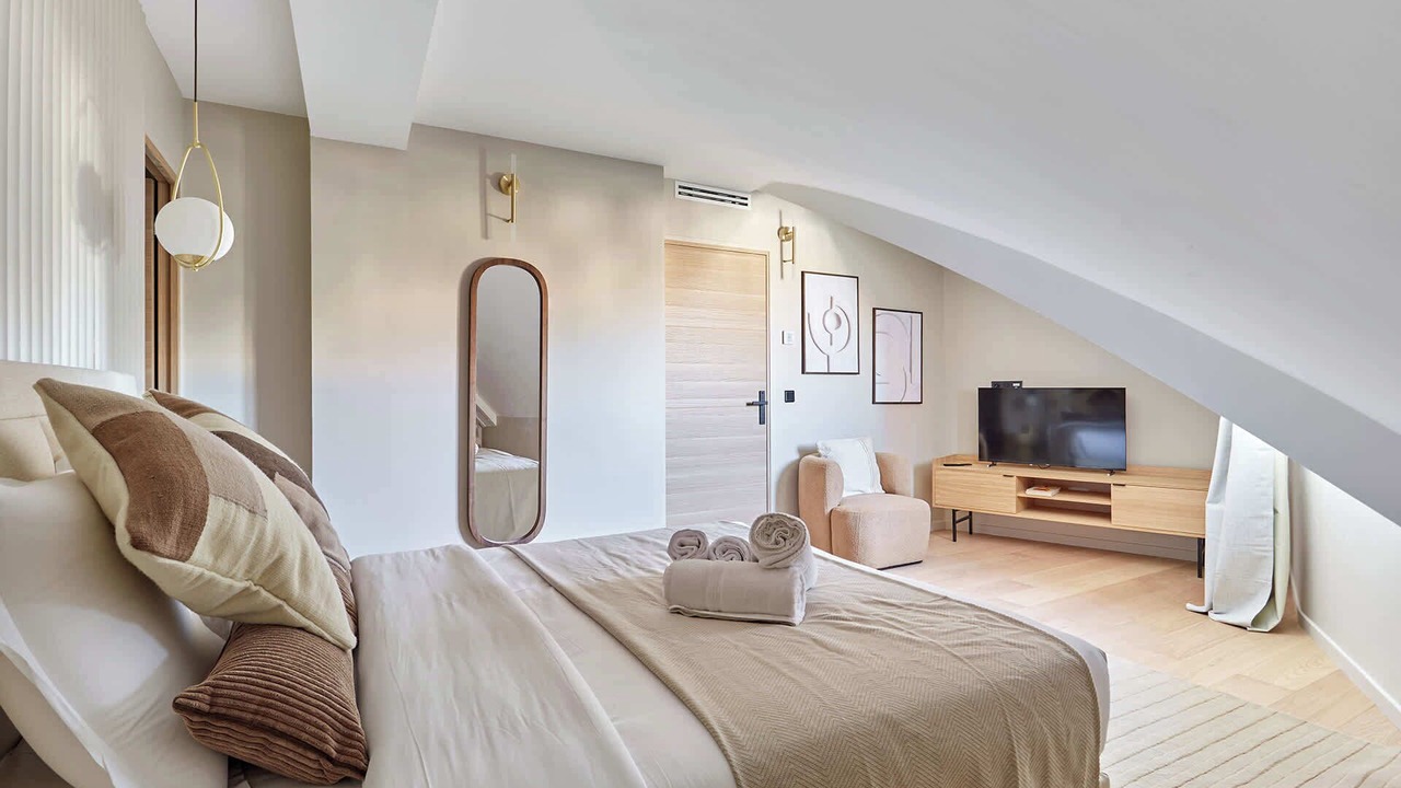 Photo of Others in Porte-Dauphine