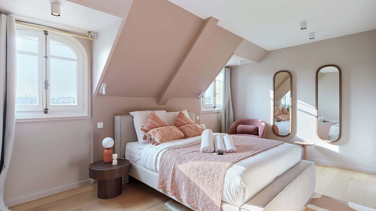 Photo of Others in Porte-Dauphine