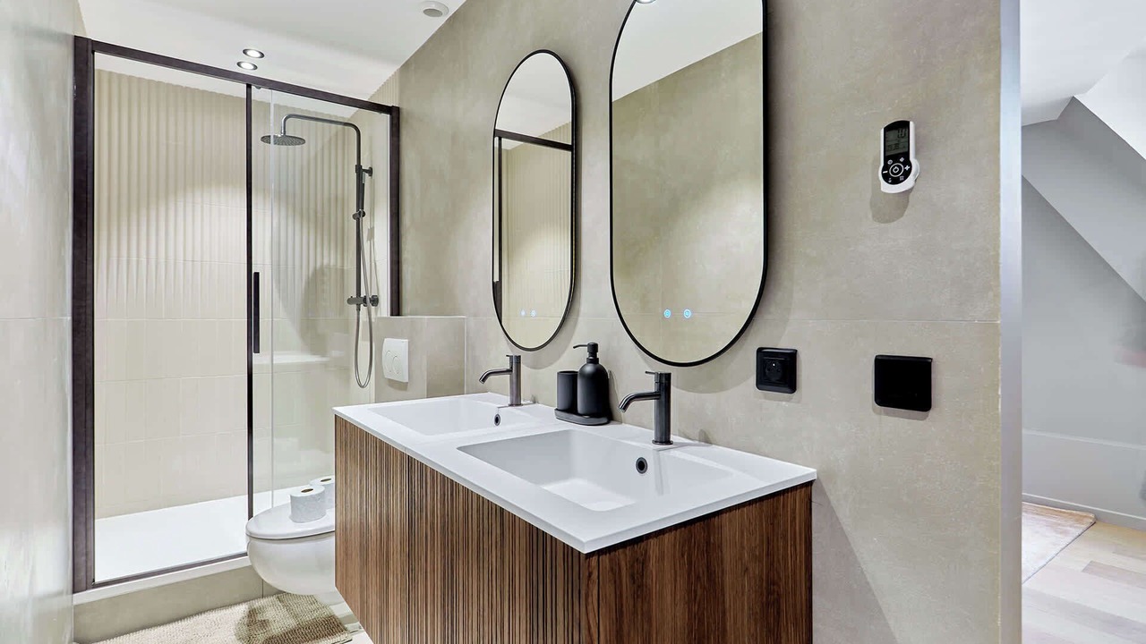 Photo of Others in Porte-Dauphine