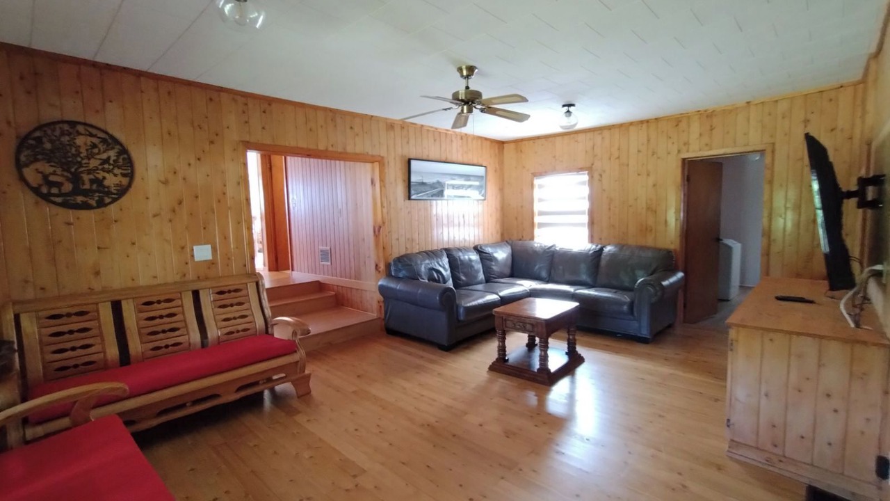 Photo of Livingroom in Tobermory