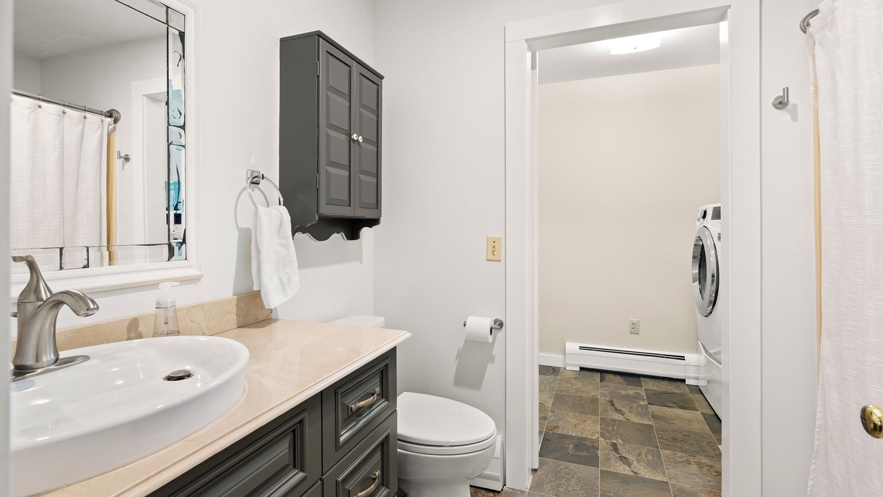 Photo of Bathroom in Glendale