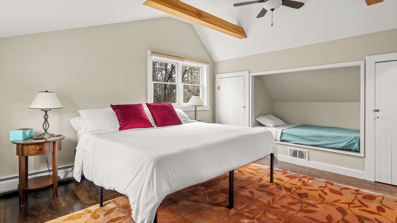 Photo of Bedroom in Glendale