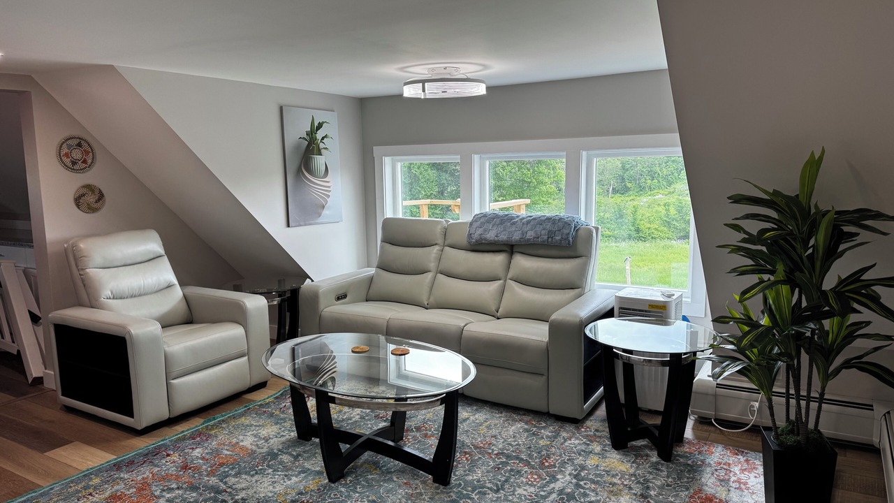 Photo of Livingroom in Monroe