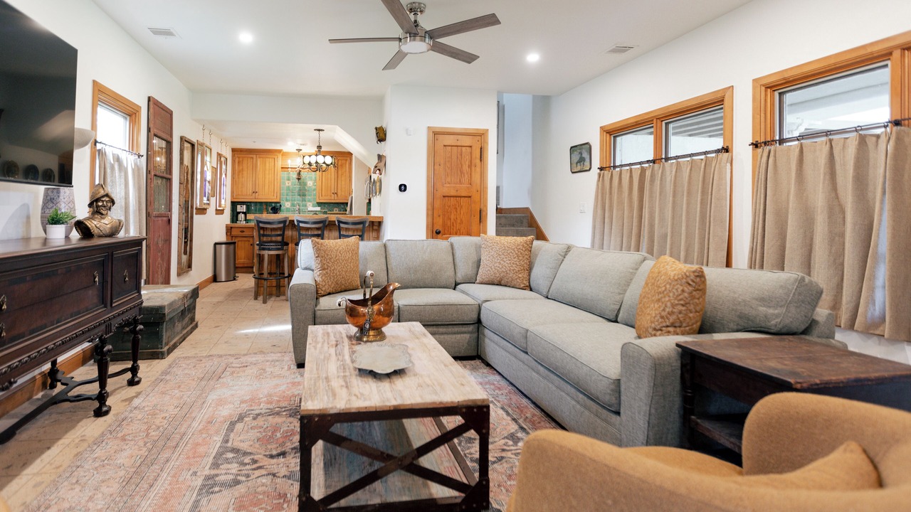 Photo of Livingroom in Central Oklahoma City