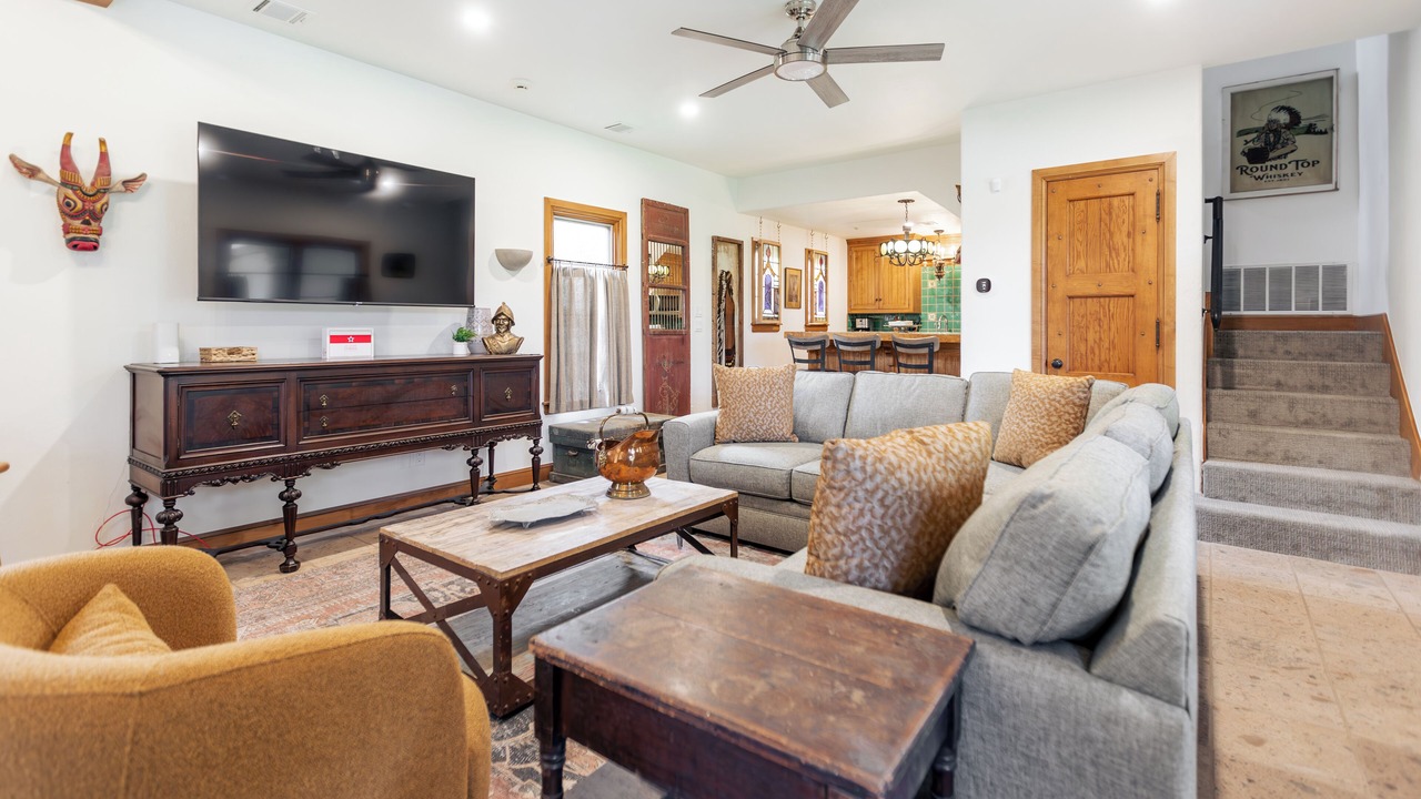 Photo of Livingroom in Central Oklahoma City