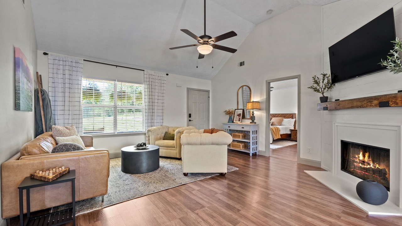 Photo of Livingroom in McDonough