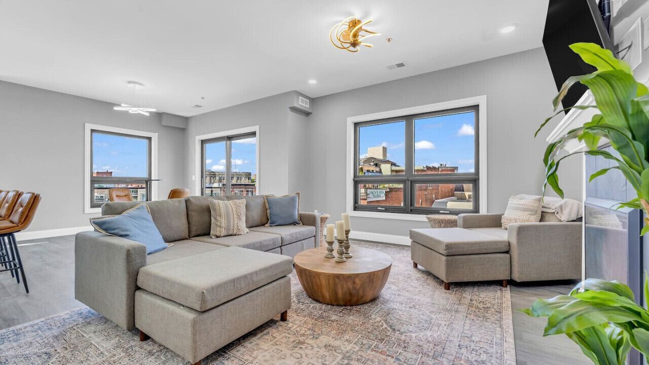 Photo of Livingroom in Port Huron