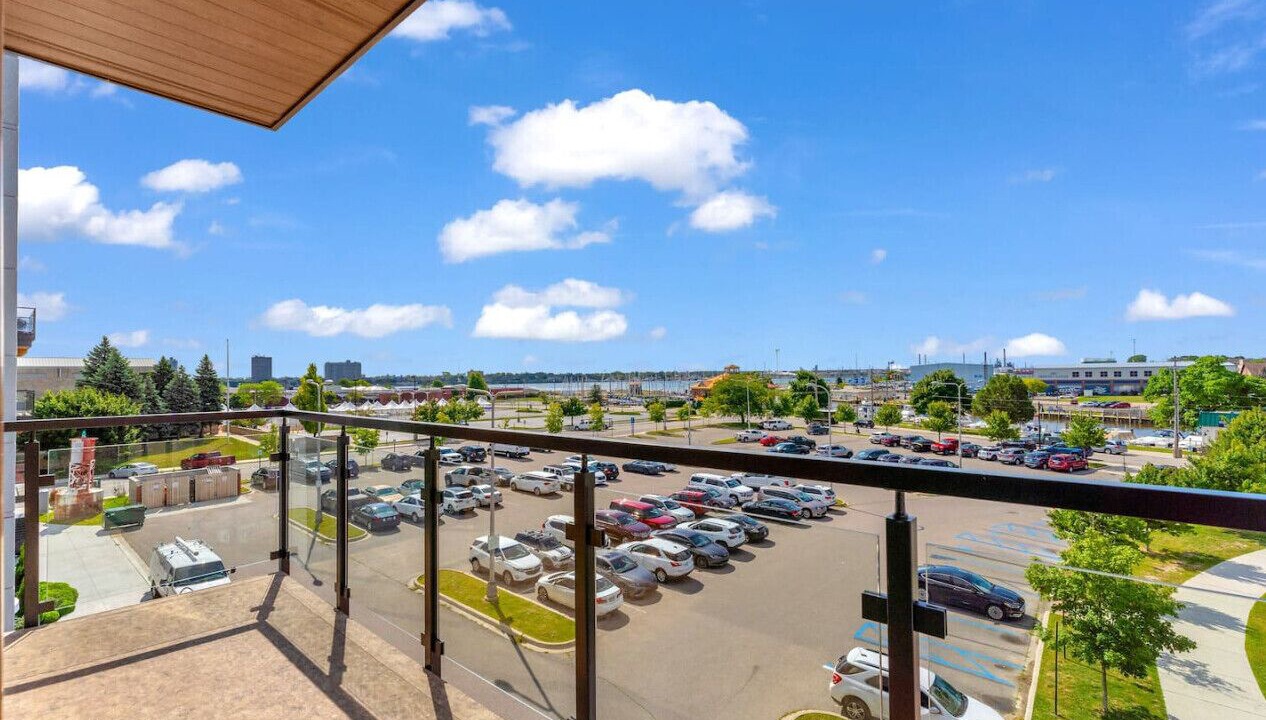 Photo of Patio Balcony in Port Huron