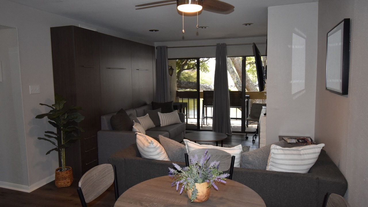 Photo of Livingroom in Walden on Lake Conroe