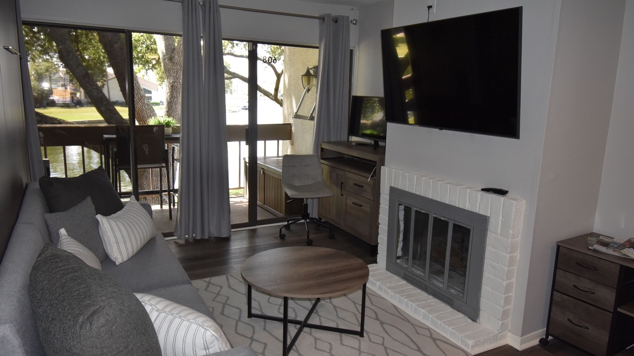 Photo of Livingroom in Walden on Lake Conroe