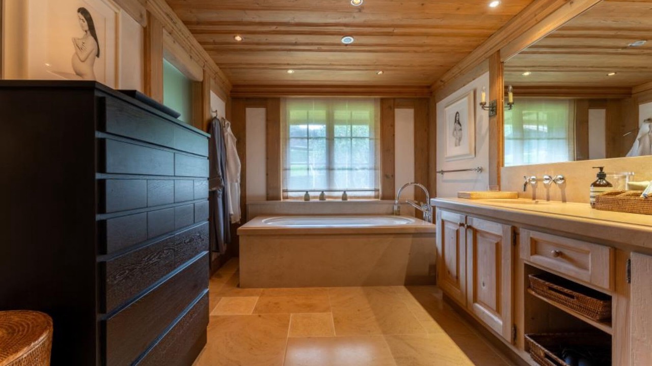 Photo of Bathroom in Zweisimmen Nr Gstaad