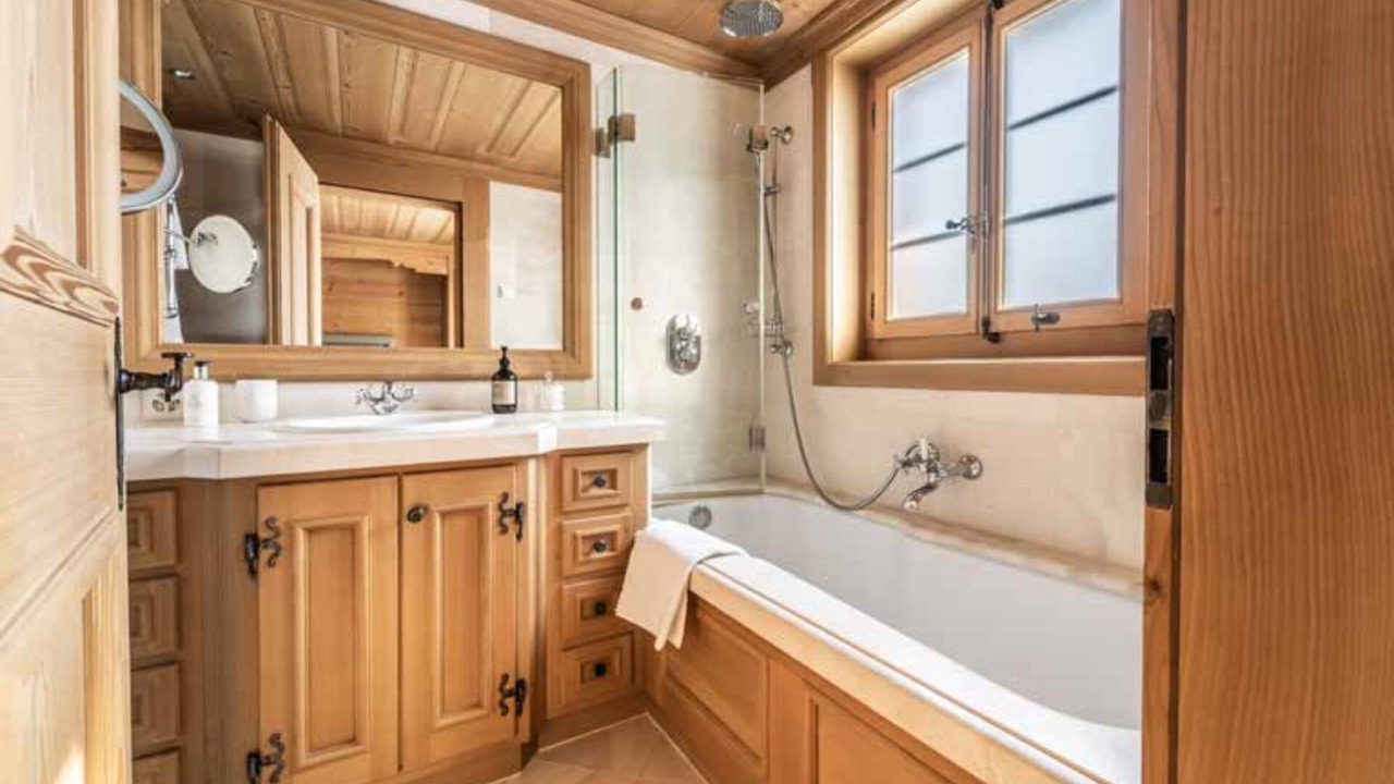 Photo of Bathroom in Zweisimmen Nr Gstaad