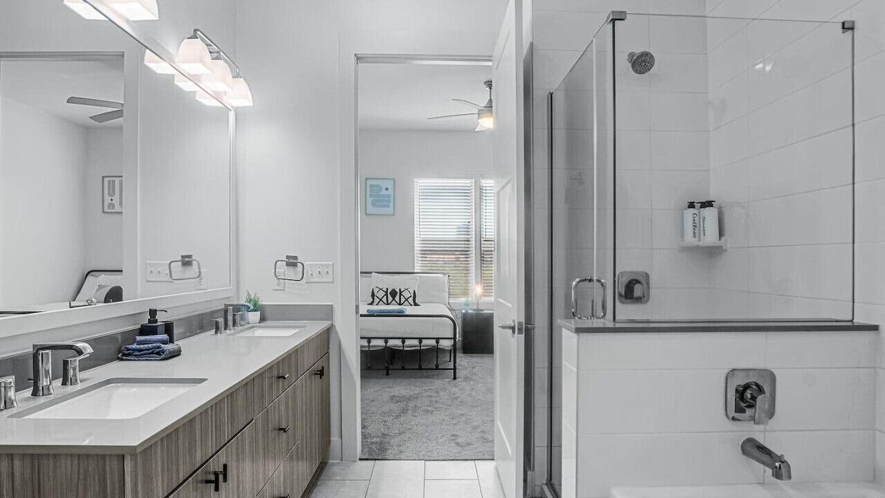 Photo of Bathroom in West Oak Hill