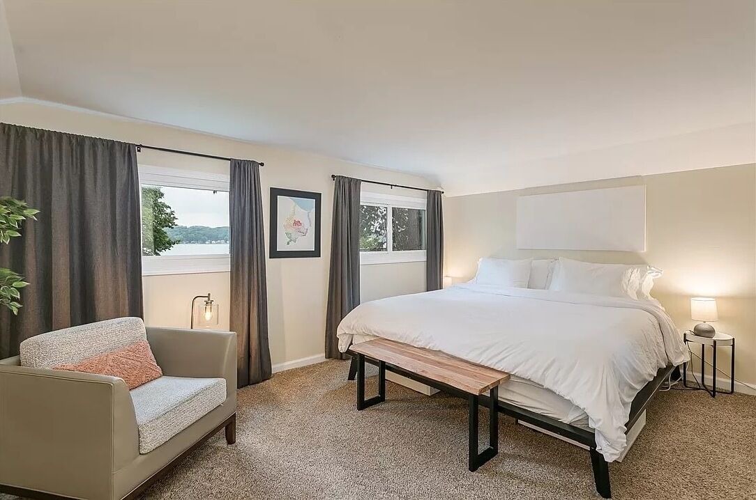 Photo of Bedroom in Livonia