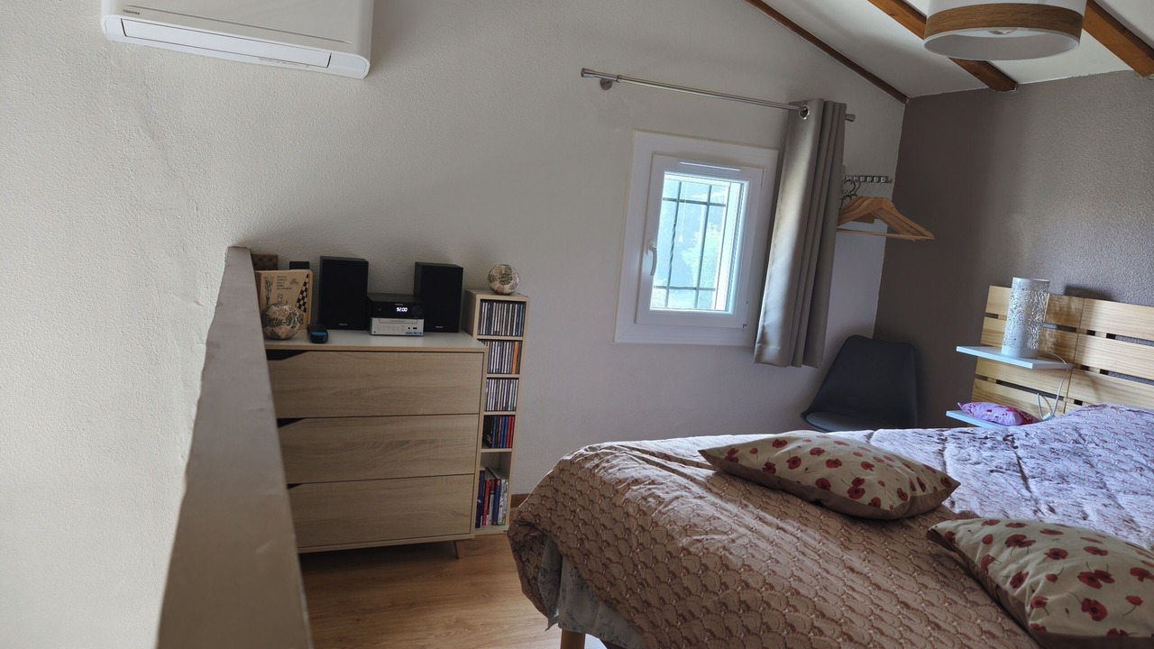 Photo of Bedroom in Salavas