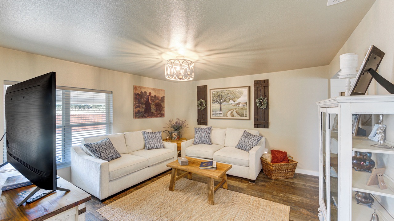 Photo of Bedroom in Pittsburg