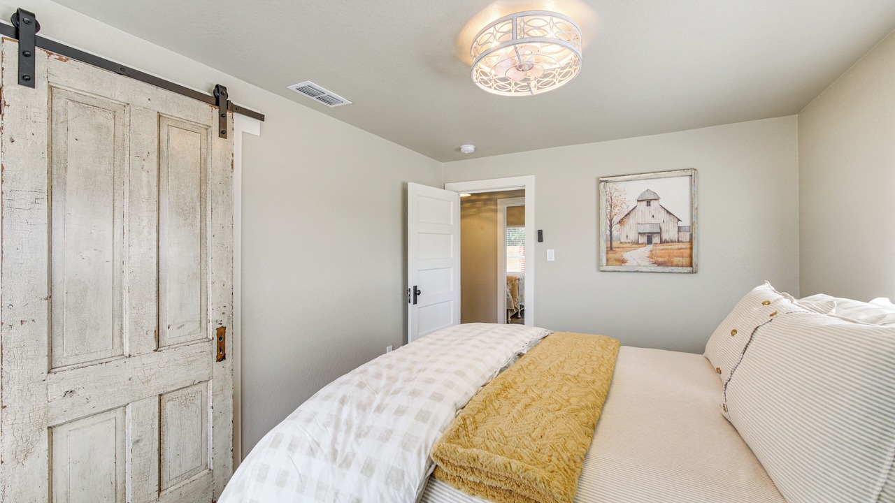 Photo of Bedroom in Pittsburg