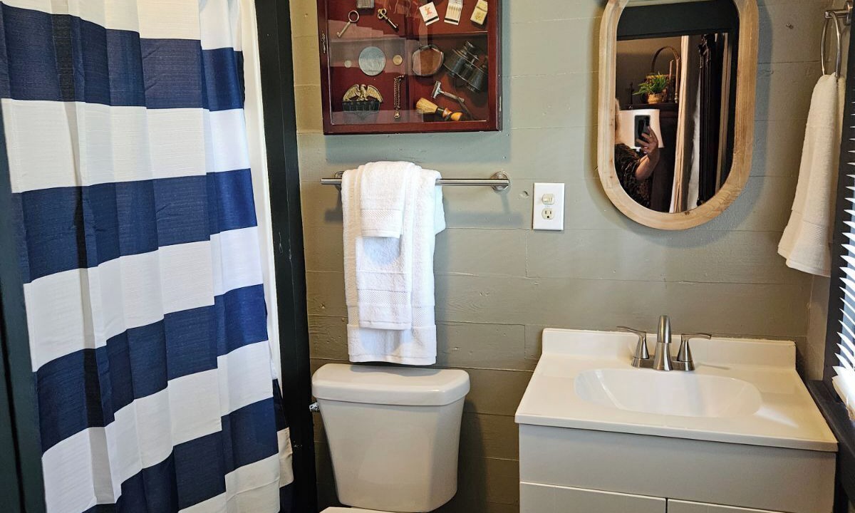 Photo of Bathroom in Grand Rivers