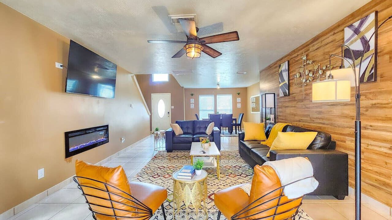 Photo of Livingroom in Katy