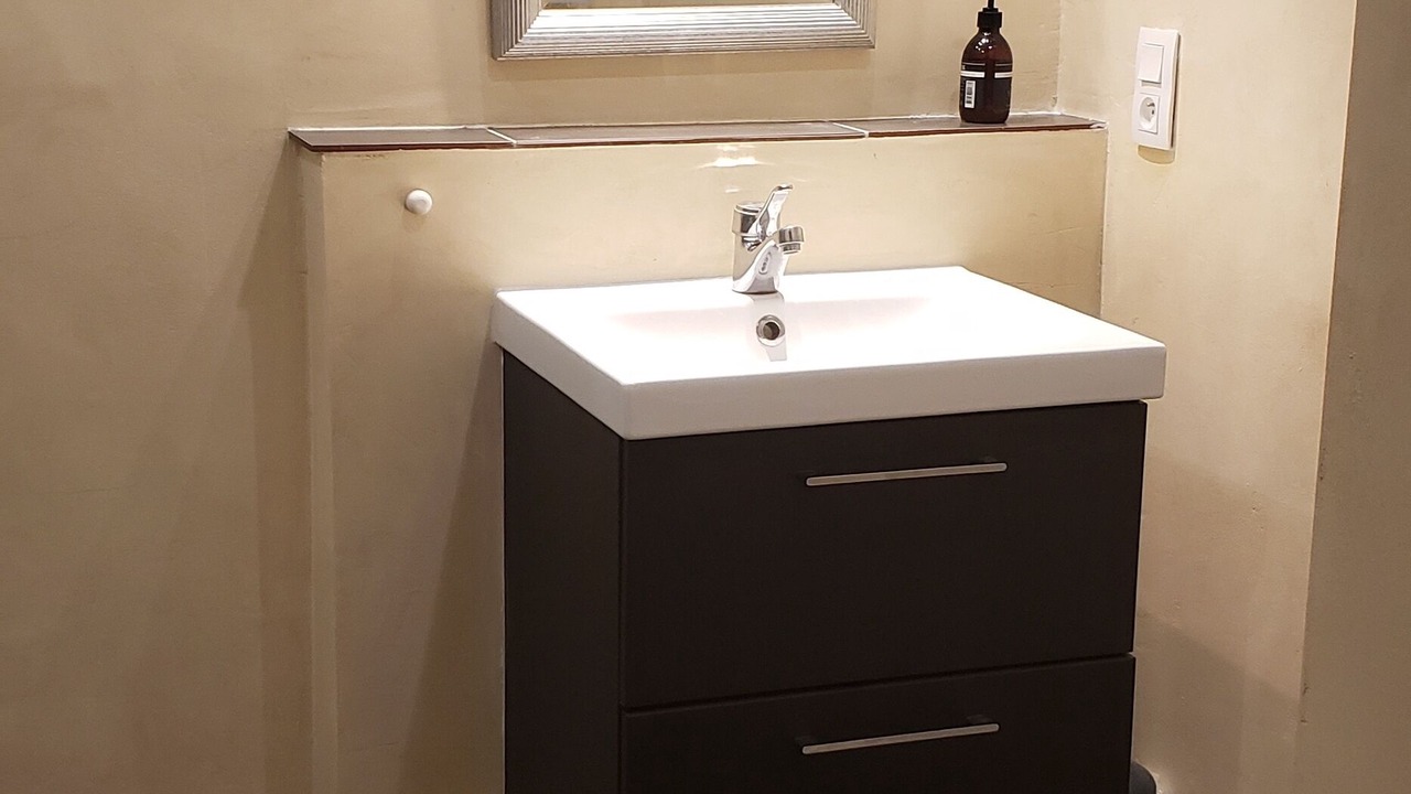 Photo of Bathroom in Fabrezan