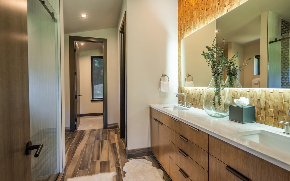 Photo of Bathroom in Cle Elum