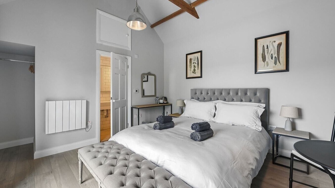 Photo of Bedroom in Wethersfield