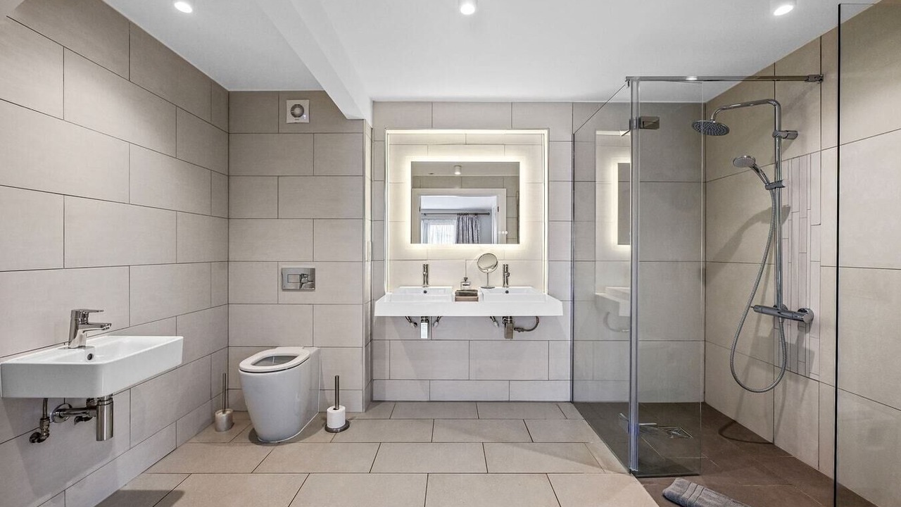 Photo of Bathroom in Wethersfield