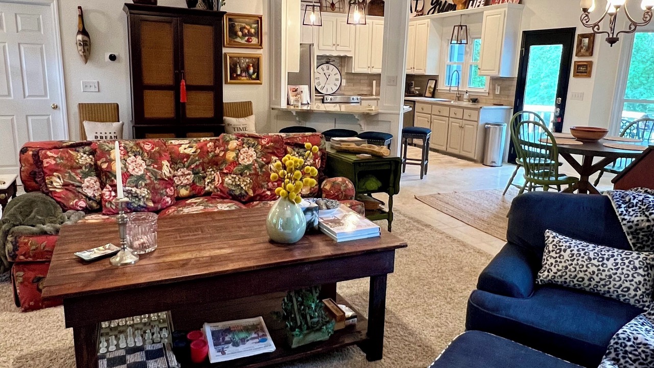 Photo of Livingroom in Greensboro
