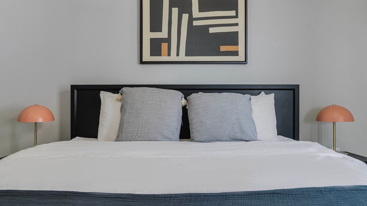 Photo of Bedroom in McNeil
