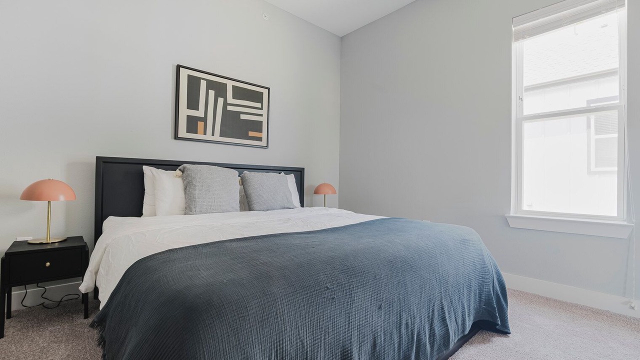 Photo of Bedroom in McNeil