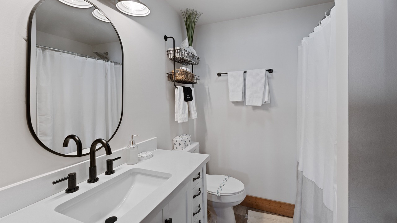 Photo of Bathroom in Beech Mountain