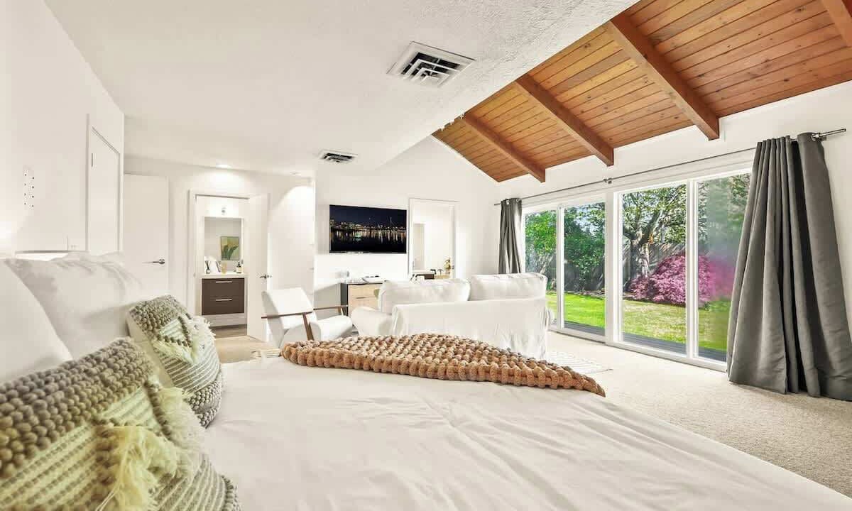 Photo of Bedroom in Cedar Hills