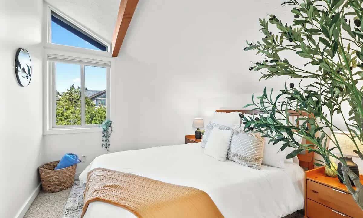 Photo of Bedroom in Cedar Hills