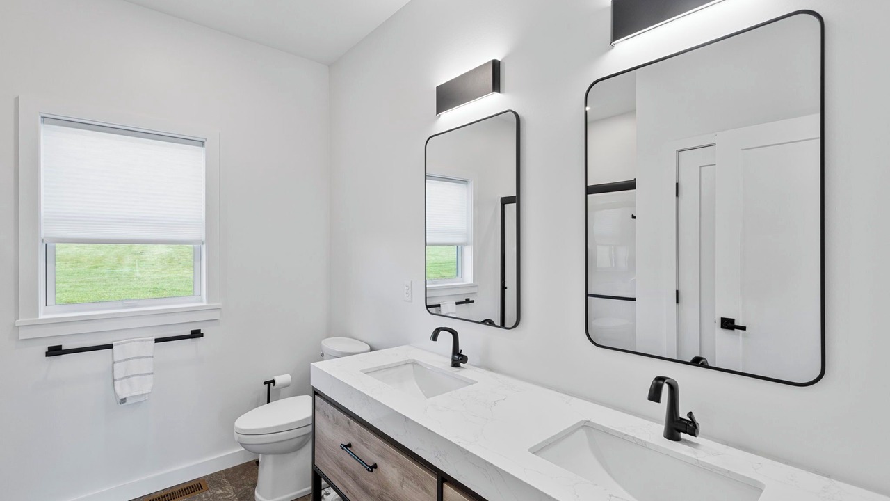 Photo of Bathroom in Romulus