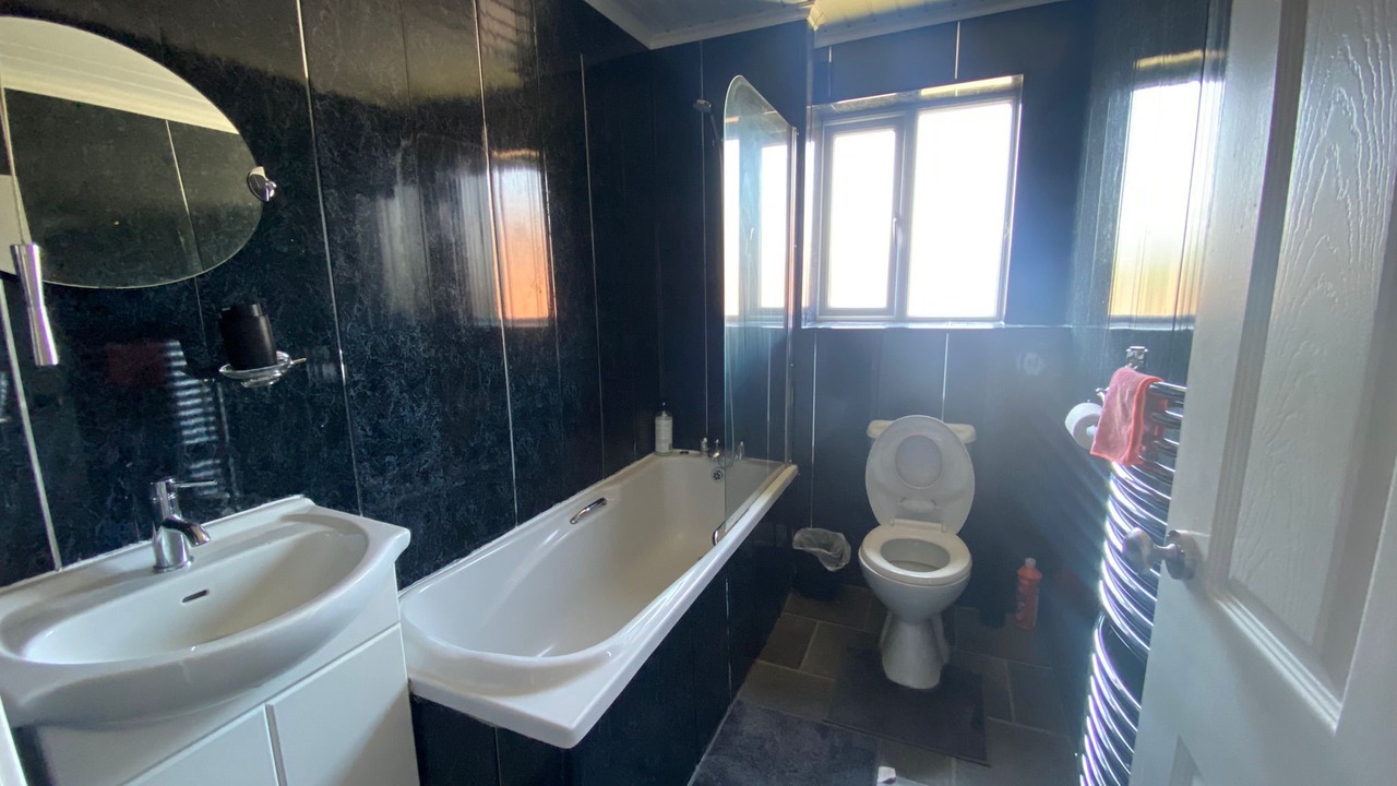 Photo of Bathroom in Walton on Trent