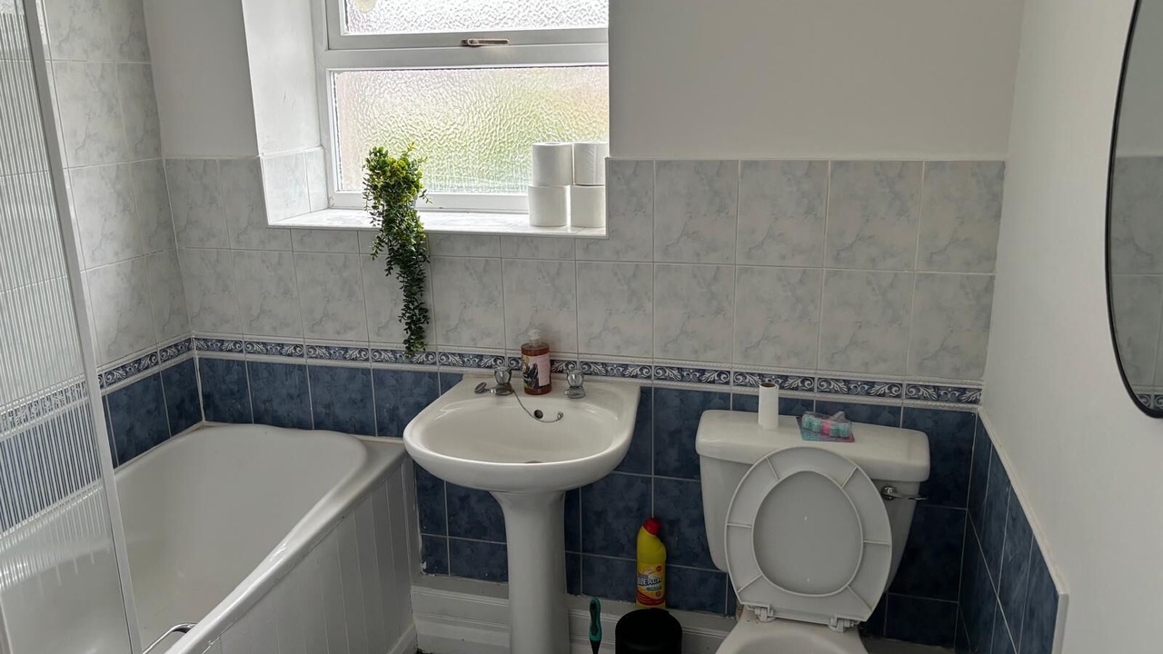 Photo of Bathroom in Cowpen