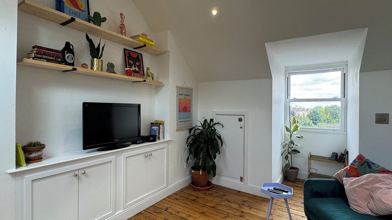 Photo of Livingroom in Clapton