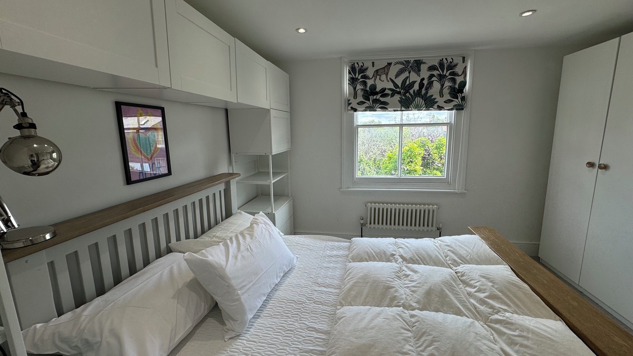 Photo of Bedroom in Clapton