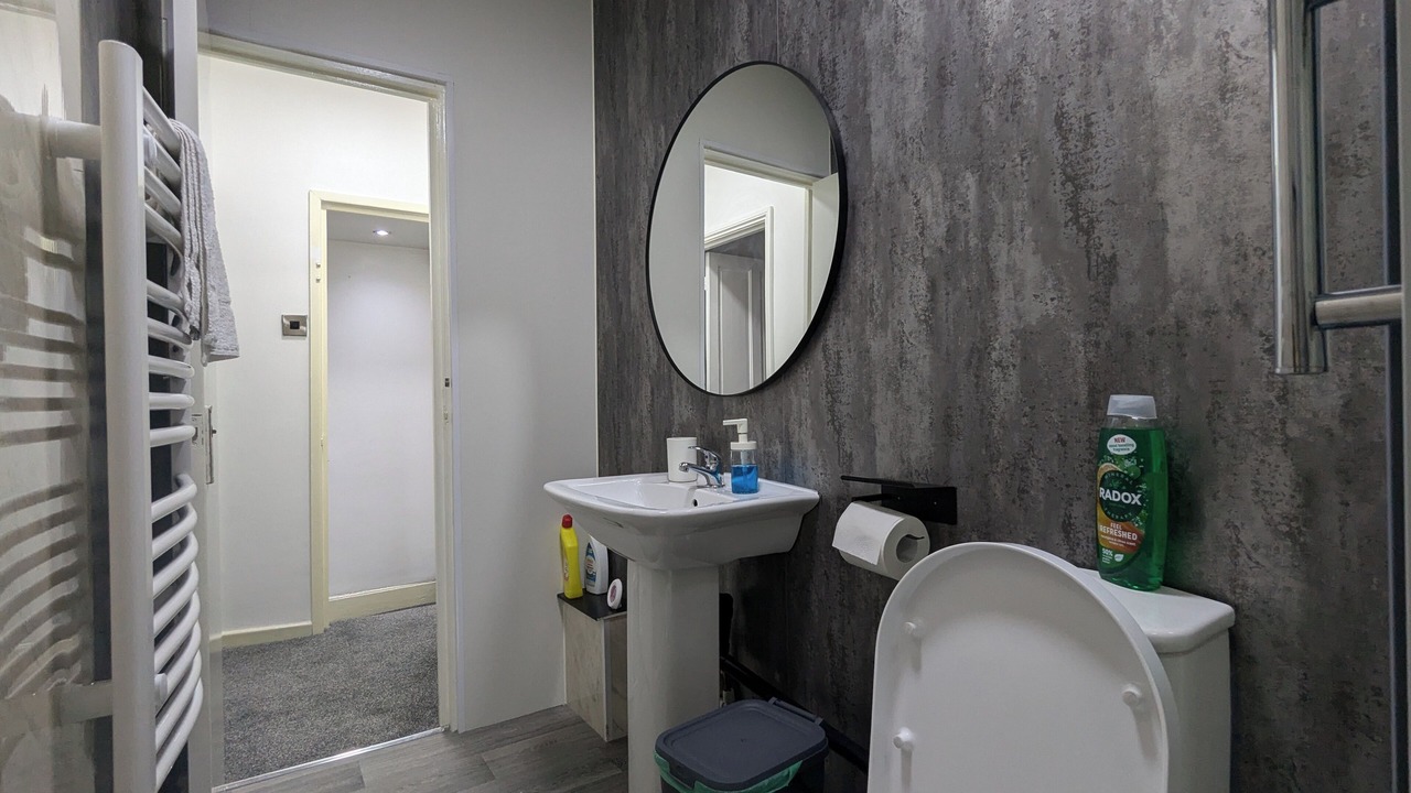 Photo of Bathroom in Failsworth